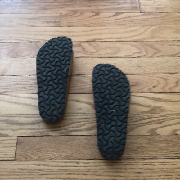 Birkenstock Metallic Bronze Pink Sandals. Size 36. Lightly worn. - Picture 5 of 7